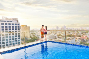 Ritzy Boutique Hotel Da Nang Beach